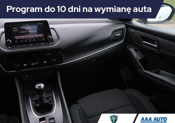 Nissan Qashqai cena 103001 przebieg: 16681, rok produkcji 2022 z Wyrzysk małe 277